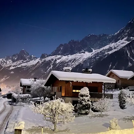 Charming With Garden In Chalet *